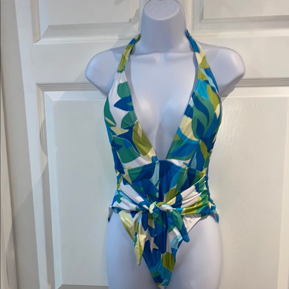 Jessica Simpson Women’s Green Blue Leaf 1 Piece Swimsuit Size Large